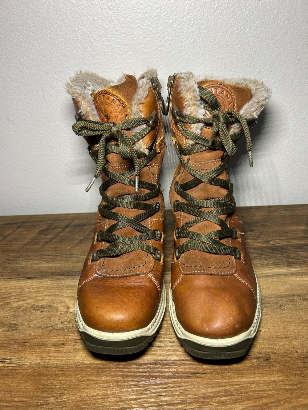 Santana Canada Brown Faux-Fur Lace-Up Winter Boots with Olive Laces